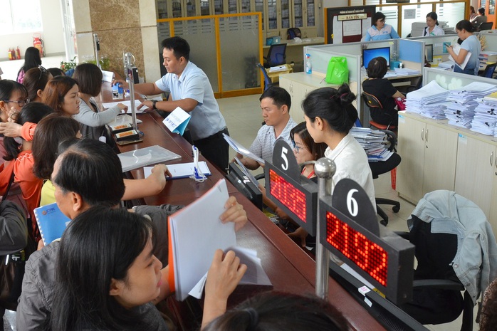 Người dân và doanh nghiệp kỳ vọng bộ máy tinh gọn sẽ nâng cao chất lượng dịch vụẢnh: TẤN THẠNH Người dân và doanh nghiệp kỳ vọng bộ máy tinh gọn sẽ nâng cao chất lượng dịch vụẢnh: TẤN THẠNH
