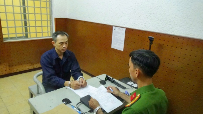 Kết quả giám định bất ngờ vụ đánh phụ nữ giữa đường phố quận 4, TP HCM- Ảnh 1. Kết quả giám định bất ngờ vụ đánh phụ nữ giữa đường phố quận 4, TP HCM- Ảnh 1.
