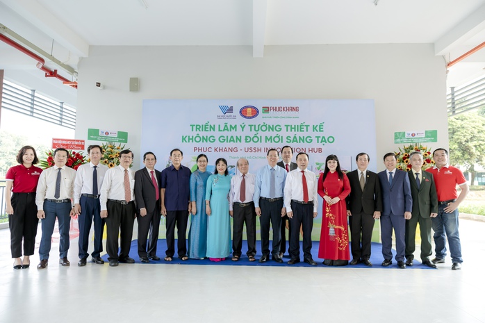 Triển lãm ý tưởng thiết kế Không gian đổi mới sáng tạo "Phuc Khang - USSH Innovation Hub" do Phuc Khang Corporation và Đại học Khoa học Xã hội và Nhân văn, ĐHQG TP HCM phối hợp tổ chức Triển lãm ý tưởng thiết kế Không gian đổi mới sáng tạo "Phuc Khang - USSH Innovation Hub" do Phuc Khang Corporation và Đại học Khoa học Xã hội và Nhân văn, ĐHQG TP HCM phối hợp tổ chức