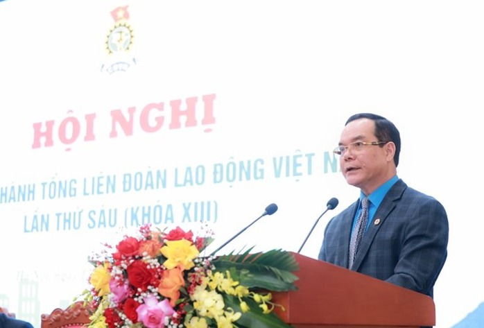 Tổng LĐLĐ Việt Nam phát động phong trào thi đua năm 2025- Ảnh 1. Tổng LĐLĐ Việt Nam phát động phong trào thi đua năm 2025- Ảnh 1.