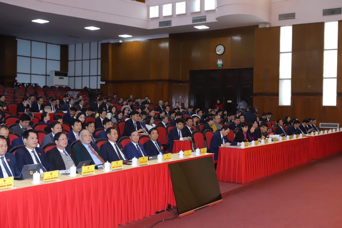 Có dự án trọng điểm 8 lần thay đổi giấy chứng nhận đầu tư- Ảnh 4. Có dự án trọng điểm 8 lần thay đổi giấy chứng nhận đầu tư- Ảnh 4.