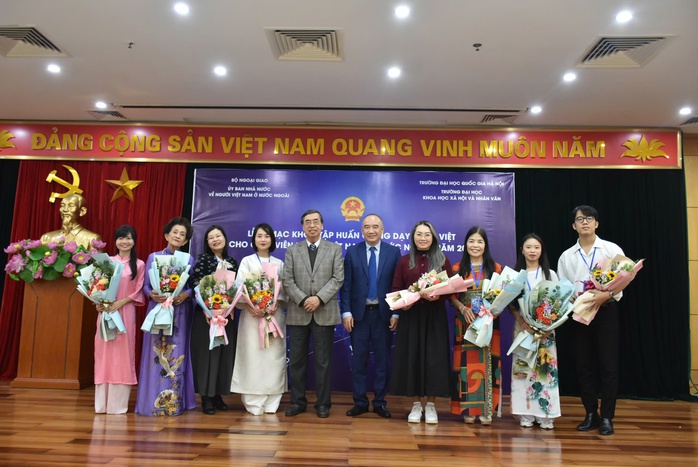 Lan tỏa tình yêu tiếng Việt trong các thế hệ sinh ra và lớn lên ở nước ngoài- Ảnh 6. Lan tỏa tình yêu tiếng Việt trong các thế hệ sinh ra và lớn lên ở nước ngoài- Ảnh 6.