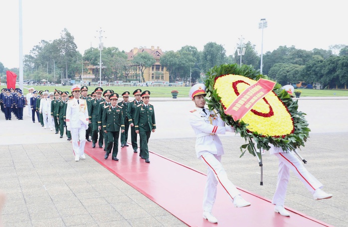 Quân ủy Trung ương, Bộ Quốc phòng báo công dâng Bác- Ảnh 1. Quân ủy Trung ương, Bộ Quốc phòng báo công dâng Bác- Ảnh 1.