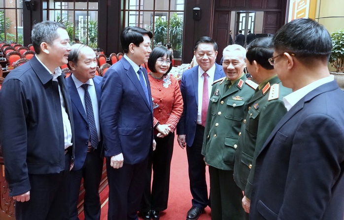 Chủ tịch nước Lương Cường cùng các đại biểu tại hội thảo Chủ tịch nước Lương Cường cùng các đại biểu tại hội thảo