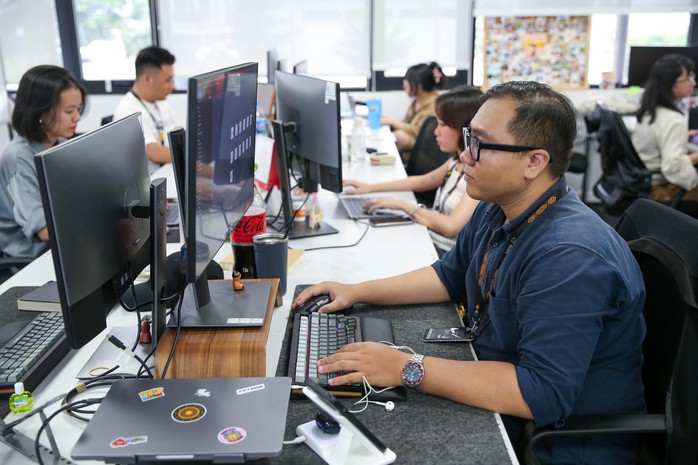 Nhân viên công nghệ làm việc tại khu Campus công nghệ cao của FPT Software (Khu Công nghệ cao, TP Thủ Đức, TP HCM) Ảnh Hoàng Triều Nhân viên công nghệ làm việc tại khu Campus công nghệ cao của FPT Software (Khu Công nghệ cao, TP Thủ Đức, TP HCM) Ảnh Hoàng Triều