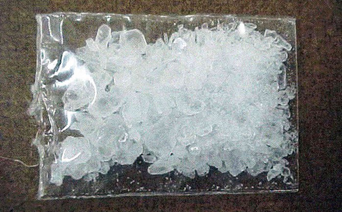 Công an Bình Định và TP HCM bắt đối tượng vận chuyển 1 kg ma tuý đá- Ảnh 1. Công an Bình Định và TP HCM bắt đối tượng vận chuyển 1 kg ma tuý đá- Ảnh 1.