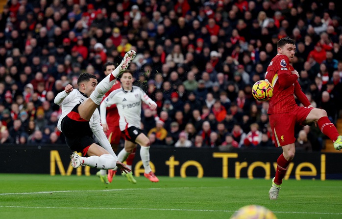 Siêu dự bị Jota bùng nổ, Liverpool thoát thua ở Anfield- Ảnh 2. Siêu dự bị Jota bùng nổ, Liverpool thoát thua ở Anfield- Ảnh 2.