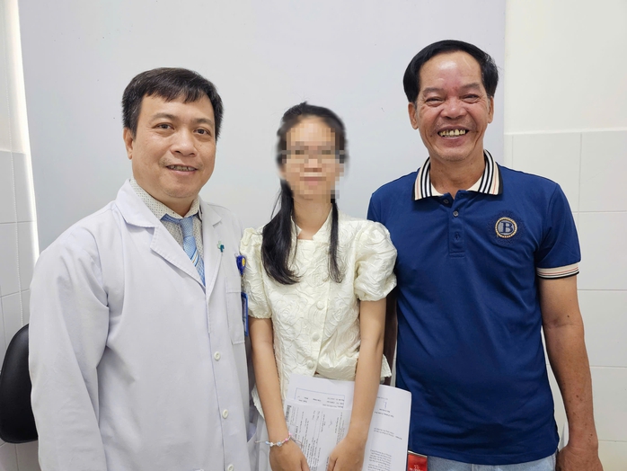 Thiếu nữ nghèo ở Cần Thơ được hỗ trợ 102 triệu đồng phẫu thuật tim- Ảnh 1. Thiếu nữ nghèo ở Cần Thơ được hỗ trợ 102 triệu đồng phẫu thuật tim- Ảnh 1.