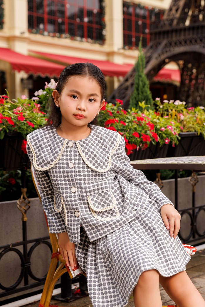 Mẫu nhí Trúc Hà ấn tượng trong bộ ảnh mới- Ảnh 3. Mẫu nhí Trúc Hà ấn tượng trong bộ ảnh mới- Ảnh 3.