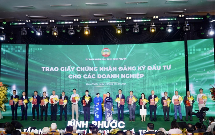 Phó Thủ tướng Trần Hồng Hà: Bình Phước được ví như "nàng tiên đang ngủ quên"- Ảnh 5. Phó Thủ tướng Trần Hồng Hà: Bình Phước được ví như "nàng tiên đang ngủ quên"- Ảnh 5.