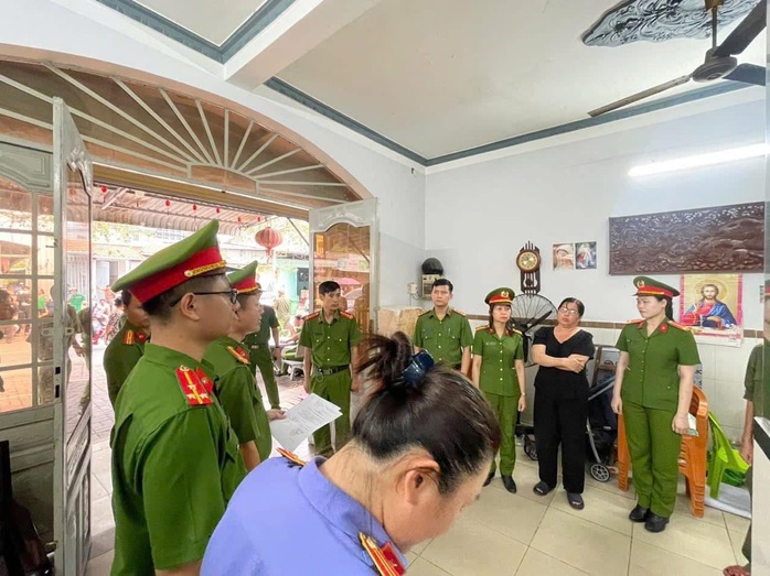 Bắt giữ người phụ nữ điều hành 21 dây hụi khống- Ảnh 1. Bắt giữ người phụ nữ điều hành 21 dây hụi khống- Ảnh 1.