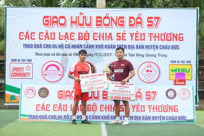 Trận đấu thiện nguyện quyên góp, tặng quà người nghèo ở Bà Rịa - Vũng Tàu- Ảnh 4. Trận đấu thiện nguyện quyên góp, tặng quà người nghèo ở Bà Rịa - Vũng Tàu- Ảnh 4.
