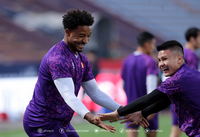 Rafaelson sẵn sàng cho lần đầu khoác áo tuyển Việt Nam- Ảnh 1. Rafaelson sẵn sàng cho lần đầu khoác áo tuyển Việt Nam- Ảnh 1.