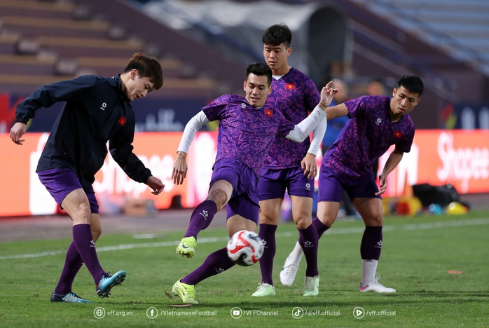 Tuyển Việt Nam thắng sít sao Indonesia, rộng cửa vào bán kết ASEAN Cup 2024- Ảnh 5. Tuyển Việt Nam thắng sít sao Indonesia, rộng cửa vào bán kết ASEAN Cup 2024- Ảnh 5.