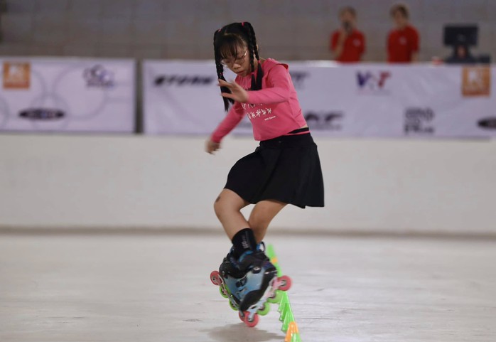 Gần 200 VĐV tham dự giải Roller Sports TP HCM - Chào năm mới 2025- Ảnh 7. Gần 200 VĐV tham dự giải Roller Sports TP HCM - Chào năm mới 2025- Ảnh 7.