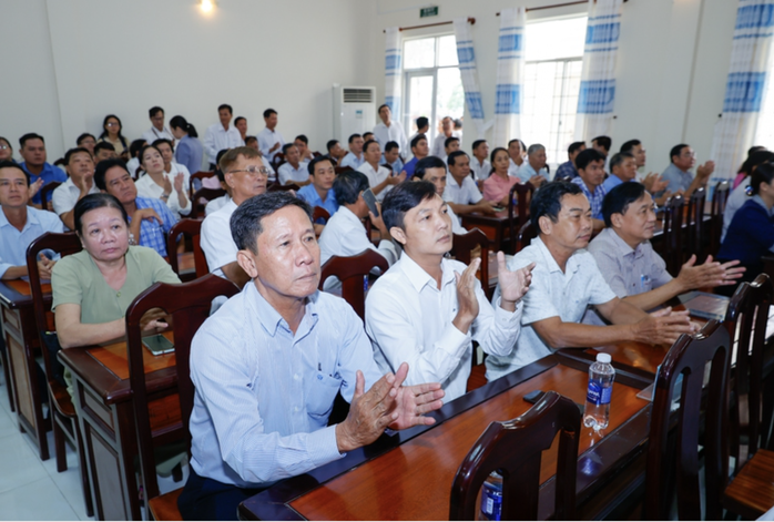 Thủ tướng: Nghiên cứu triển khai tuyến đường sắt TP HCM - Cần Thơ, kéo dài đến Cà Mau- Ảnh 2. Thủ tướng: Nghiên cứu triển khai tuyến đường sắt TP HCM - Cần Thơ, kéo dài đến Cà Mau- Ảnh 2.