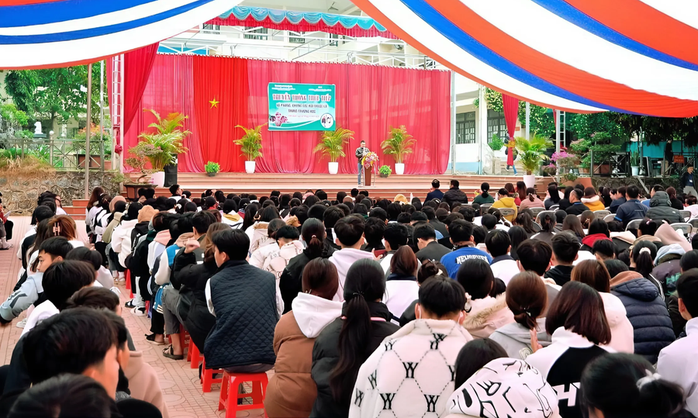 Nâng cao nhận thức về tác hại thuốc lá cho thanh thiếu niên- Ảnh 2. Nâng cao nhận thức về tác hại thuốc lá cho thanh thiếu niên- Ảnh 2.