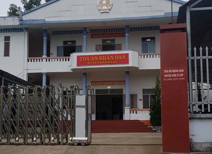 Cưỡng chế nhầm đất, UBND huyện bị đòi bồi thường hơn 8 tỉ đồng- Ảnh 1. Cưỡng chế nhầm đất, UBND huyện bị đòi bồi thường hơn 8 tỉ đồng- Ảnh 1.