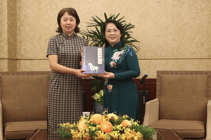 Lãnh đạo Ủy ban Kiểm tra Thành ủy TP HCM tiếp đoàn Ban Đối ngoại Trung ương Đảng Cộng sản Trung Quốc- Ảnh 3. Lãnh đạo Ủy ban Kiểm tra Thành ủy TP HCM tiếp đoàn Ban Đối ngoại Trung ương Đảng Cộng sản Trung Quốc- Ảnh 3.