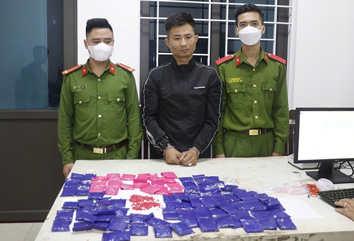 Phá đường dây ma túy xuyên quốc gia, thu giữ 28.000 viên ma túy, 2.501 gói heroin- Ảnh 1. Phá đường dây ma túy xuyên quốc gia, thu giữ 28.000 viên ma túy, 2.501 gói heroin- Ảnh 1.