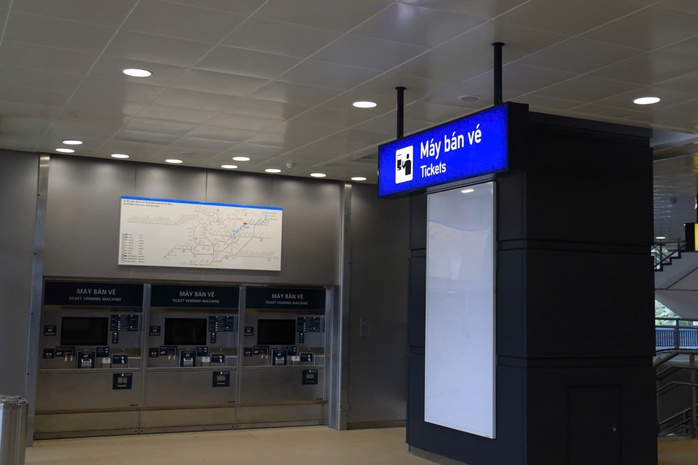 Metro số 1 mở màn hành trình: Không khí náo nức khắp thành phố- Ảnh 2. Metro số 1 mở màn hành trình: Không khí náo nức khắp thành phố- Ảnh 2.