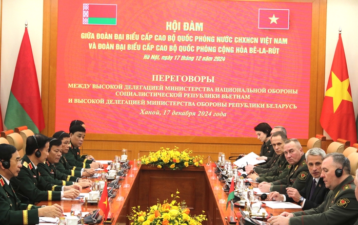 Bộ trưởng Quốc phòng Belarus thăm chính thức Việt Nam- Ảnh 1. Bộ trưởng Quốc phòng Belarus thăm chính thức Việt Nam- Ảnh 1.