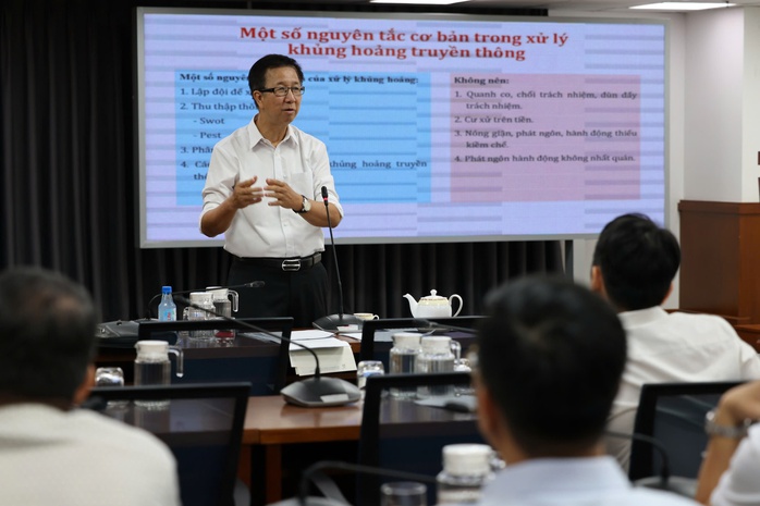 TP HCM mở lớp bồi dưỡng người phát ngôn cho quận, huyện, ban, ngành- Ảnh 1. TP HCM mở lớp bồi dưỡng người phát ngôn cho quận, huyện, ban, ngành- Ảnh 1.