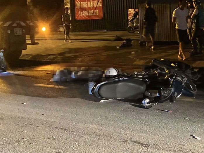 Tai nạn liên hoàn nghiêm trọng ở Thủ Đức- Ảnh 1. Tai nạn liên hoàn nghiêm trọng ở Thủ Đức- Ảnh 1.