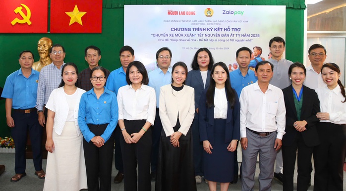 Cùng “Giúp nhau về nhà - Để Tết này ai cũng có Tết nguyên nhà”- Ảnh 6. Cùng “Giúp nhau về nhà - Để Tết này ai cũng có Tết nguyên nhà”- Ảnh 6.