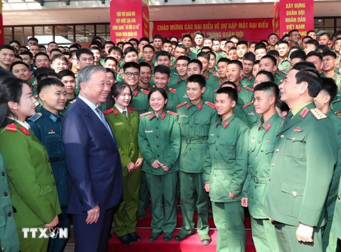 Tổng Bí thư Tô Lâm gặp mặt đại biểu thế hệ trẻ trong Quân đội- Ảnh 1. Tổng Bí thư Tô Lâm gặp mặt đại biểu thế hệ trẻ trong Quân đội- Ảnh 1.