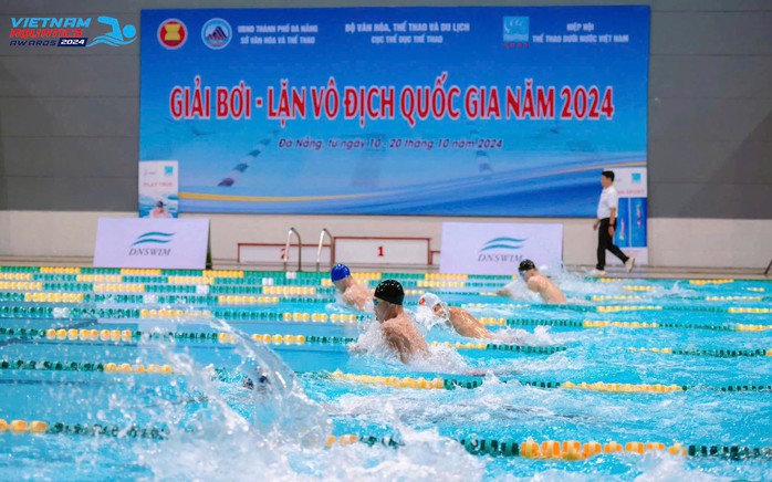 Hơn 100 HLV, VĐV được vinh danh tại Gala Thể thao dưới nước Việt Nam- Ảnh 3. Hơn 100 HLV, VĐV được vinh danh tại Gala Thể thao dưới nước Việt Nam- Ảnh 3.