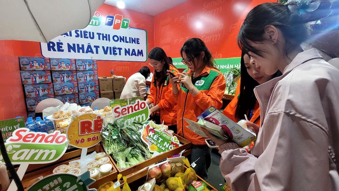 Sàn thương mại điện tử đẩy mạnh bán nông sản- Ảnh 1. Sàn thương mại điện tử đẩy mạnh bán nông sản- Ảnh 1.