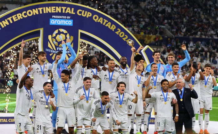 Tam tấu tỏa sáng, Real Madrid đăng quang FIFA Intercontinental Cup- Ảnh 7. Tam tấu tỏa sáng, Real Madrid đăng quang FIFA Intercontinental Cup- Ảnh 7.