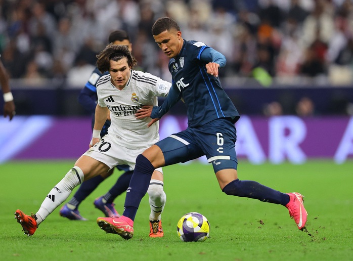 Tam tấu tỏa sáng, Real Madrid đăng quang FIFA Intercontinental Cup- Ảnh 3. Tam tấu tỏa sáng, Real Madrid đăng quang FIFA Intercontinental Cup- Ảnh 3.