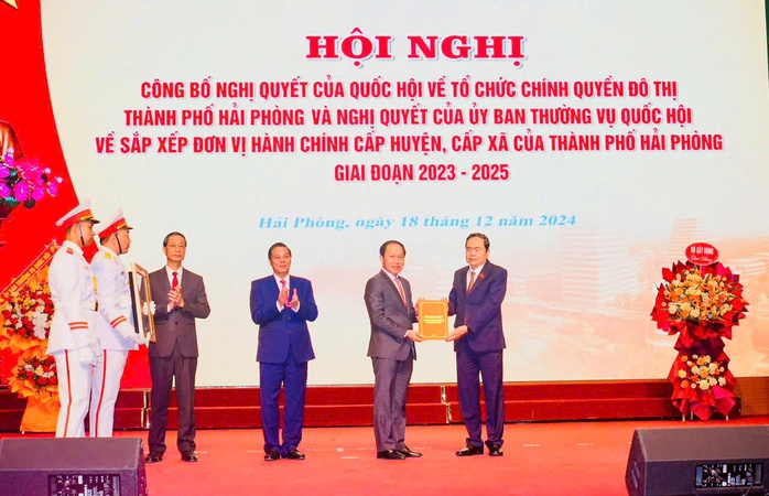 Hải Phòng phấn đấu trở thành một thành phố hiện đại, đi đầu- Ảnh 1. Hải Phòng phấn đấu trở thành một thành phố hiện đại, đi đầu- Ảnh 1.