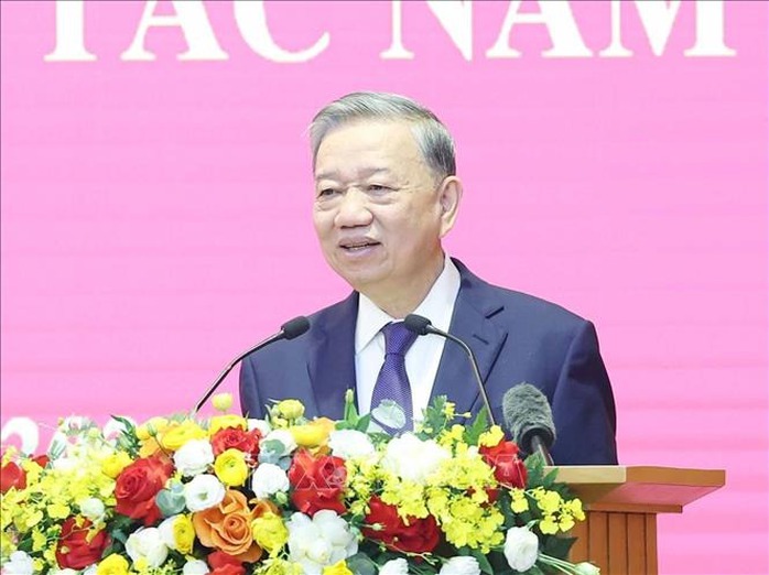 Tổng Bí thư: Văn phòng Trung ương Đảng phải là "bộ não", "túi khôn" của Đảng- Ảnh 2. Tổng Bí thư: Văn phòng Trung ương Đảng phải là "bộ não", "túi khôn" của Đảng- Ảnh 2.