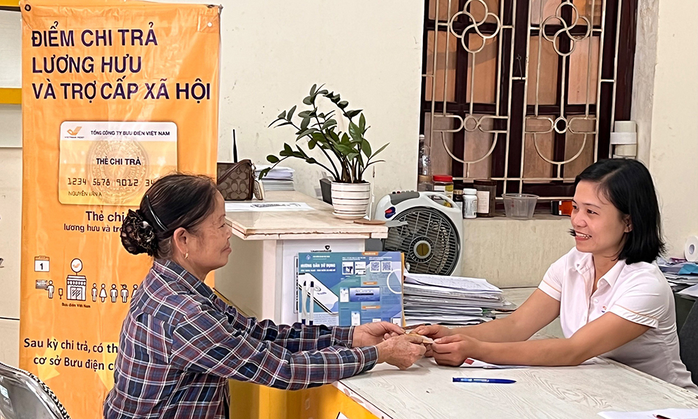 Trả gộp hai tháng lương hưu, trợ cấp trước Tết Nguyên đán- Ảnh 1. Trả gộp hai tháng lương hưu, trợ cấp trước Tết Nguyên đán- Ảnh 1.