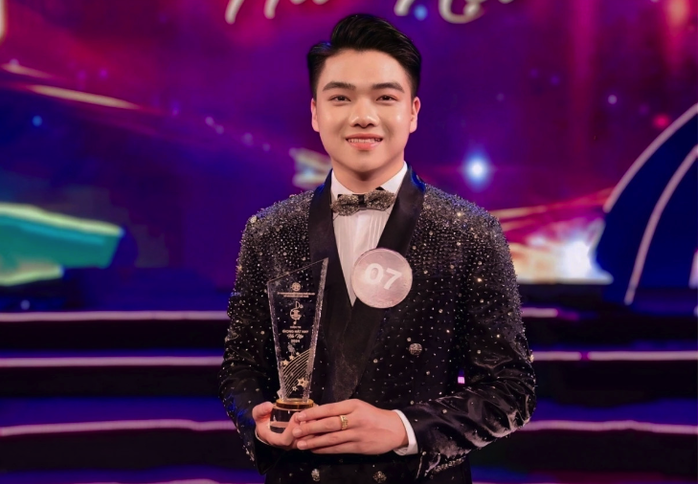 Giọng hát hay Hà Nội ra MV đầu tay về vẻ đẹp thủ đô- Ảnh 2. Giọng hát hay Hà Nội ra MV đầu tay về vẻ đẹp thủ đô- Ảnh 2.