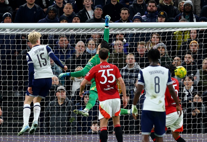 Rượt đuổi 7 bàn với Tottenham, Man United dừng bước tứ kết League Cup- Ảnh 6. Rượt đuổi 7 bàn với Tottenham, Man United dừng bước tứ kết League Cup- Ảnh 6.