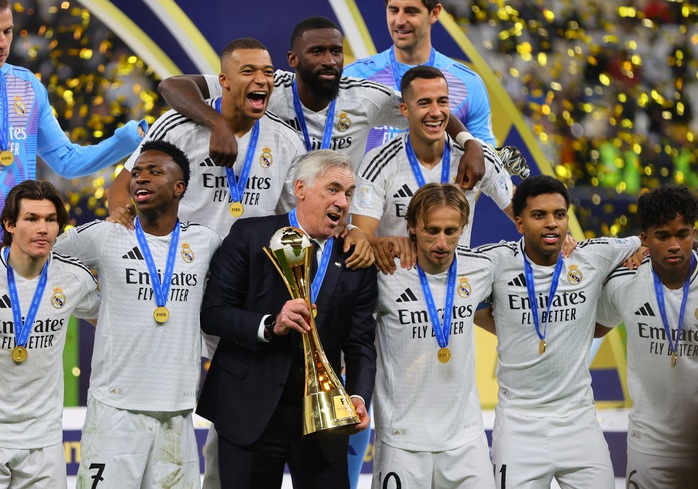 Real Madrid lần thứ 4 sở hữu Cúp Liên lục địa- Ảnh 1. Real Madrid lần thứ 4 sở hữu Cúp Liên lục địa- Ảnh 1.