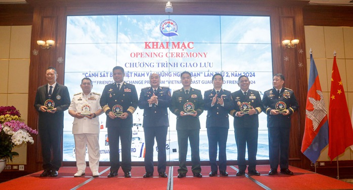 7 nước tham gia Chương trình giao lưu "Cảnh sát biển Việt Nam và những người bạn"- Ảnh 1. 7 nước tham gia Chương trình giao lưu "Cảnh sát biển Việt Nam và những người bạn"- Ảnh 1.