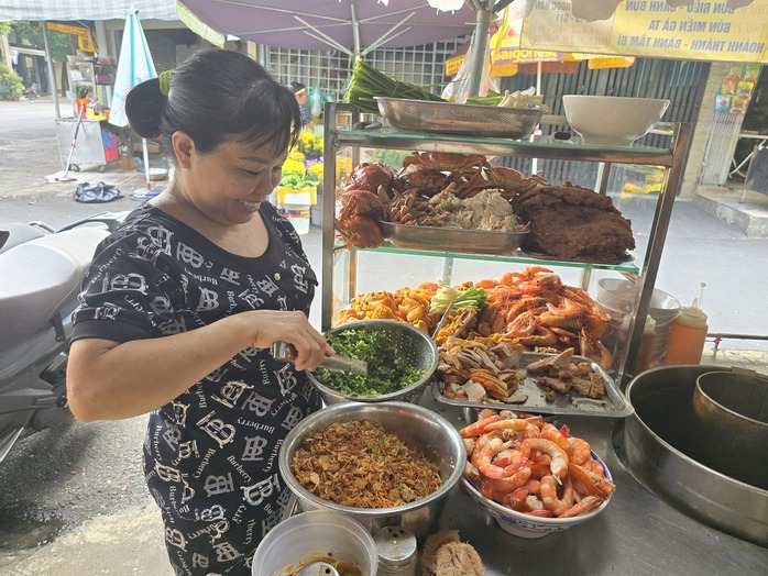 Nhiều chủ quán ở TP HCM đau đầu với những khách hàng Nhiều chủ quán ở TP HCM đau đầu với những khách hàng