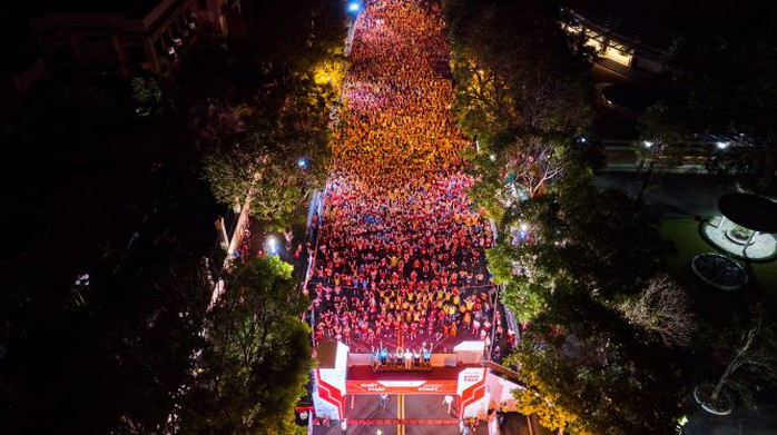 Lãnh đạo Techcombank truyền cảm hứng tại Giải marathon quốc tế TP HCM Techcombank- Ảnh 3. Lãnh đạo Techcombank truyền cảm hứng tại Giải marathon quốc tế TP HCM Techcombank- Ảnh 3.