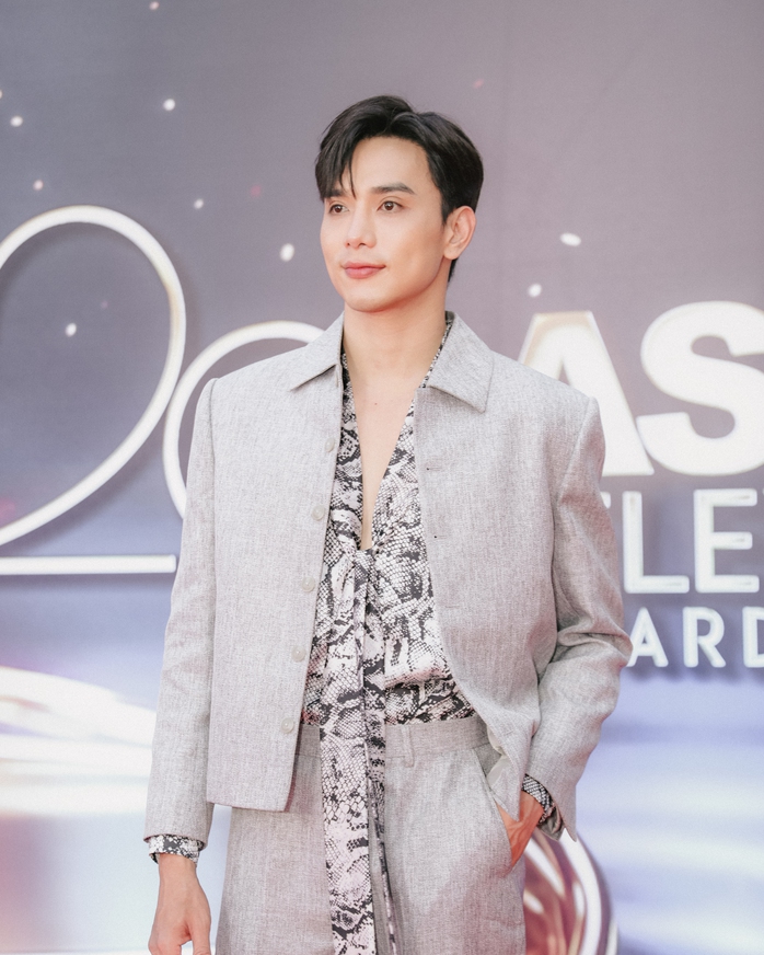 Thuận Nguyễn ấn tượng tại "Asian Television Awards 2024"- Ảnh 2. Thuận Nguyễn ấn tượng tại "Asian Television Awards 2024"- Ảnh 2.
