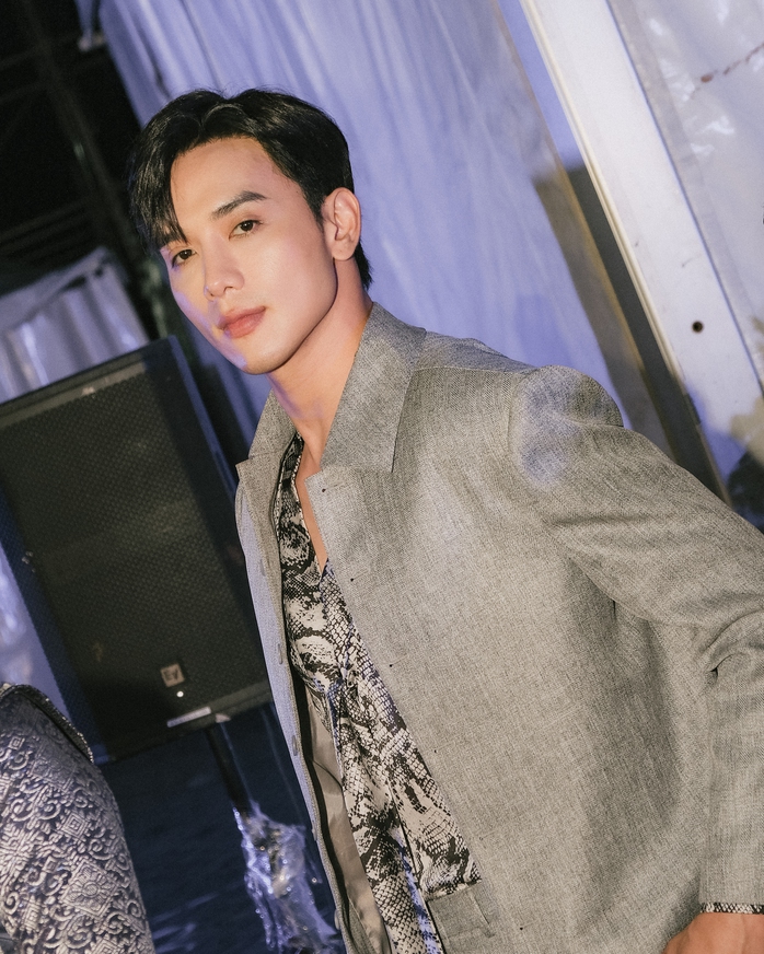 Thuận Nguyễn ấn tượng tại "Asian Television Awards 2024"- Ảnh 3. Thuận Nguyễn ấn tượng tại "Asian Television Awards 2024"- Ảnh 3.