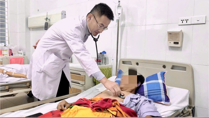 Thủng phổi sau khi hút cả bao thuốc lá mỗi ngày- Ảnh 2. Thủng phổi sau khi hút cả bao thuốc lá mỗi ngày- Ảnh 2.