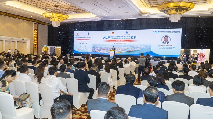 Thủ tướng Phạm Minh Chính nói về "3 mục tiêu, 7 nhiệm vụ, giải pháp" của logistics - Ảnh 2. Thủ tướng Phạm Minh Chính nói về "3 mục tiêu, 7 nhiệm vụ, giải pháp" của logistics - Ảnh 2.
