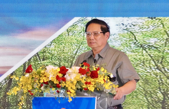Thủ tướng chủ trì hội nghị bàn giải pháp tăng trưởng kinh tế 2 con số vùng Đông Nam Bộ- Ảnh 2. Thủ tướng chủ trì hội nghị bàn giải pháp tăng trưởng kinh tế 2 con số vùng Đông Nam Bộ- Ảnh 2.
