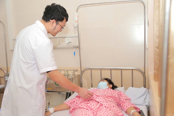 Cố chịu đau, người phụ nữ phải cắt buồng trứng- Ảnh 2. Cố chịu đau, người phụ nữ phải cắt buồng trứng- Ảnh 2.