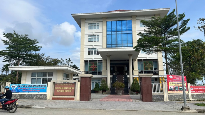 Nhiều luật sư ở TP HCM, Đà Nẵng muốn giúp miễn phí cho người trúng số 2 tỉ không được trả thưởng- Ảnh 2. Nhiều luật sư ở TP HCM, Đà Nẵng muốn giúp miễn phí cho người trúng số 2 tỉ không được trả thưởng- Ảnh 2.